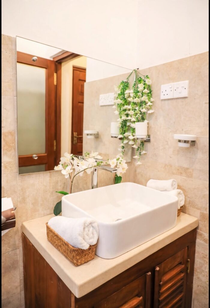 Heritage King Room