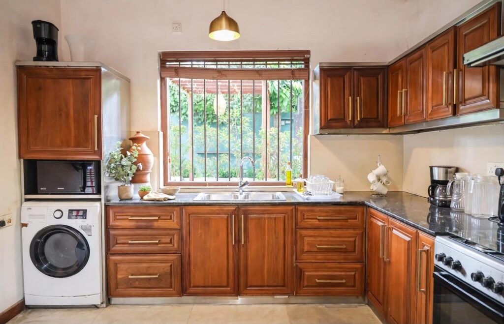 Pantry & Kitchenette